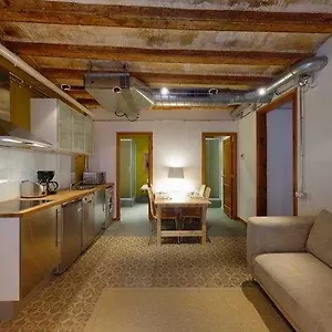 Cosmopolitan , Barcelona Hiszpania