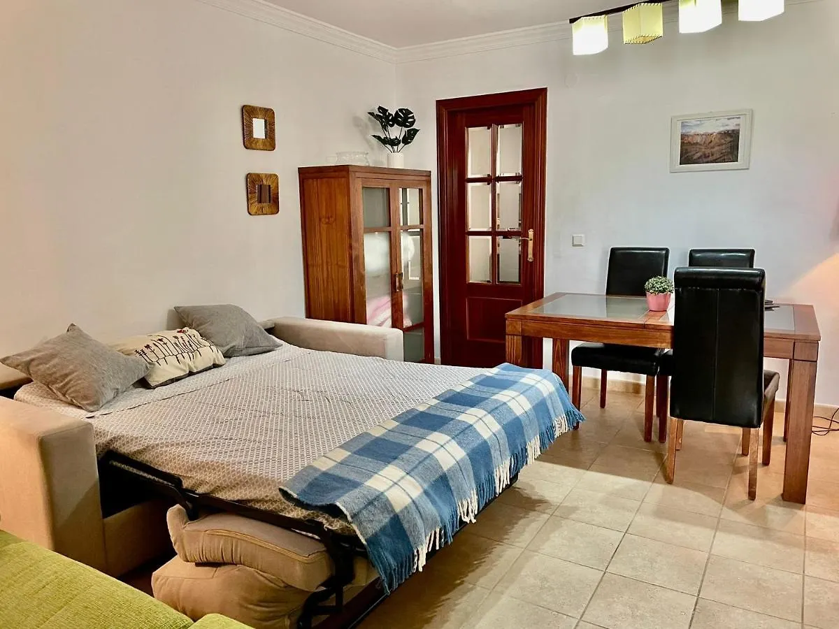 아파트 Apartamento Sevilla En El Centro Con Parking 론다