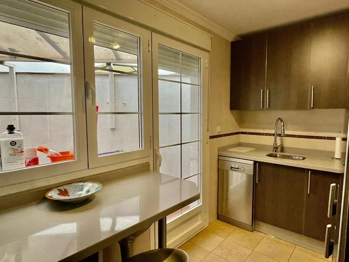 아파트 Apartamento Sevilla En El Centro Con Parking 론다