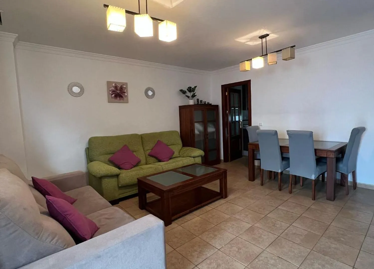 아파트 Apartamento Sevilla En El Centro Con Parking 론다